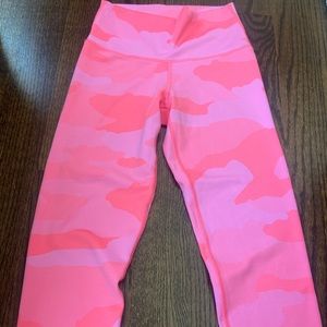 Pink camo aerie leggings!!